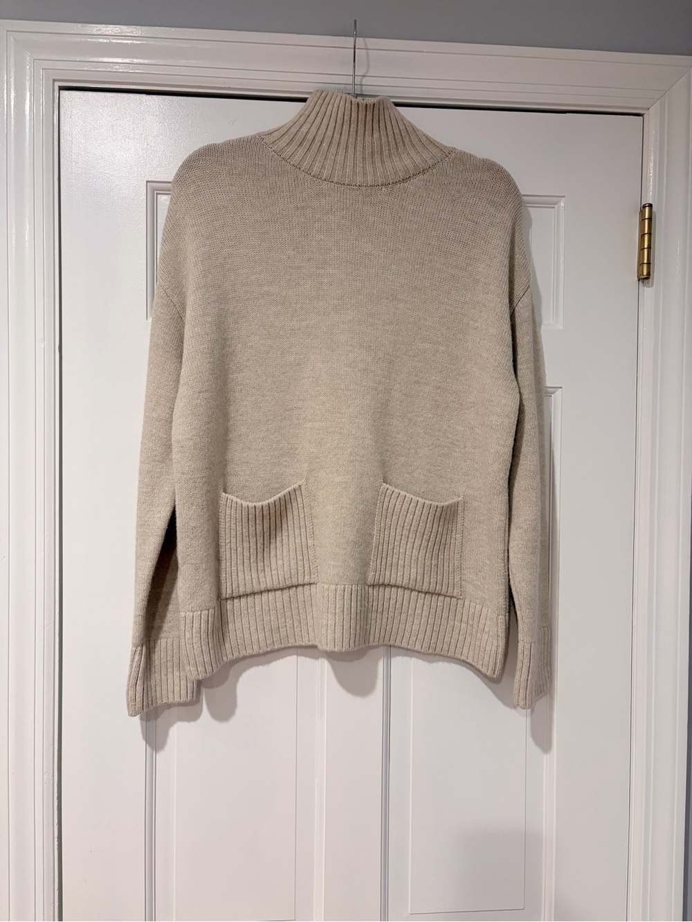 MNG Casual Cream Turtleneck Sweater Pockets Cozy Knit Size XS